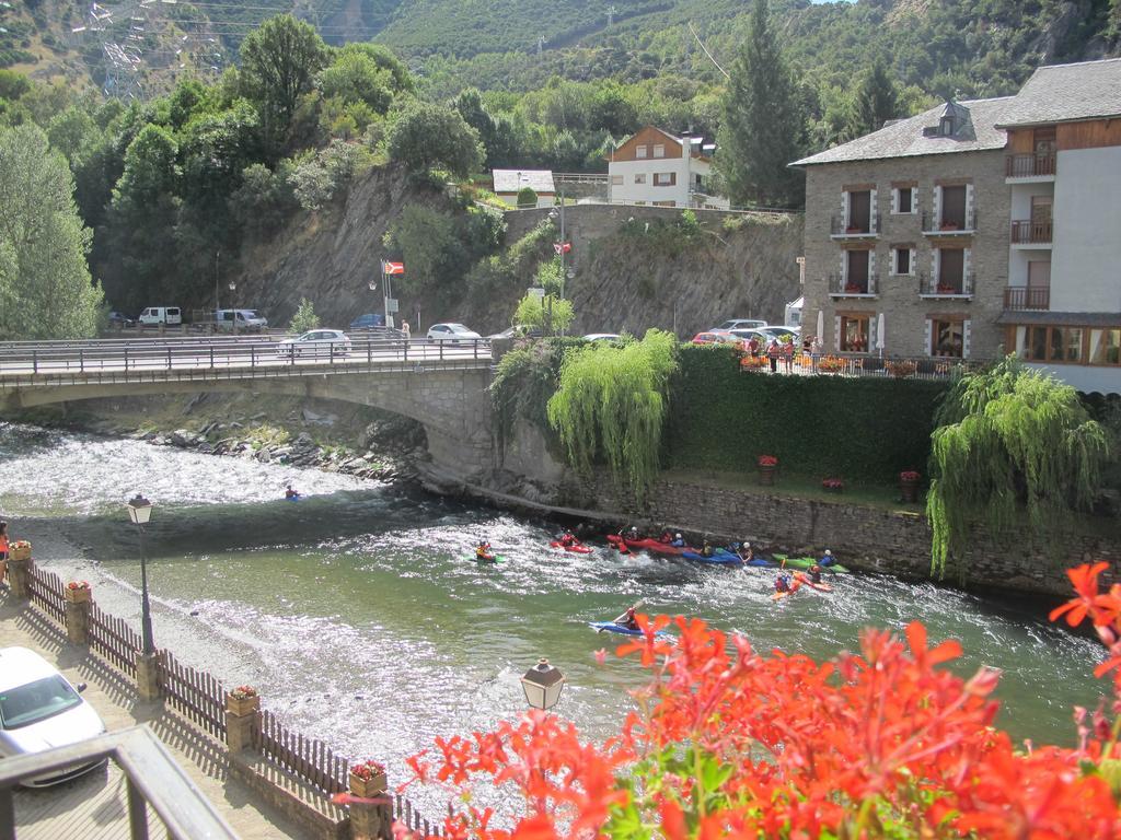Hotel De Rei Llavorsi Exterior photo